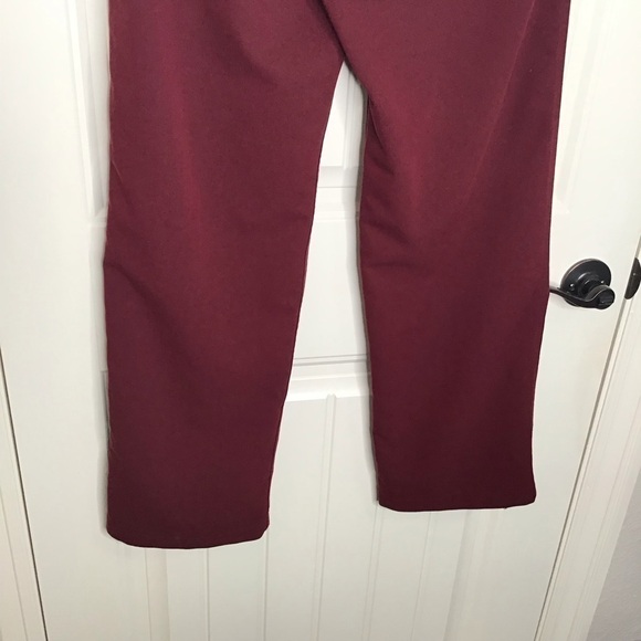 Figs Pisco Basic Scrub Pants in Burgundy Size Medium. - Picture 7 of 10